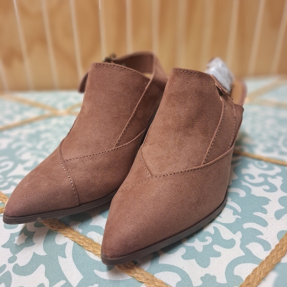 NEW Quipid brown suede "feel" pointed toe, buckle strap sandle heeled boots 6.5 - Picture 12 of 16